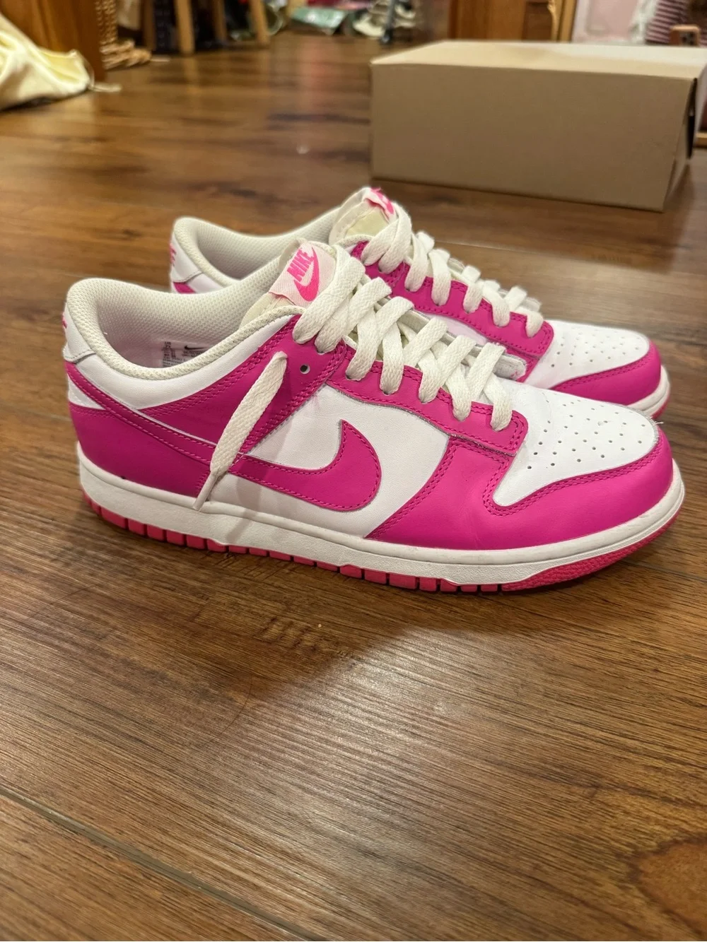 Nike bold pink